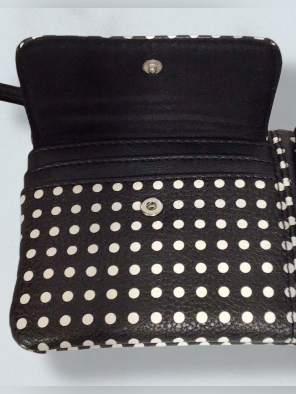 RELIC by Fossil Evie Wristlet Crossbody NWT - Picture 4 of 10